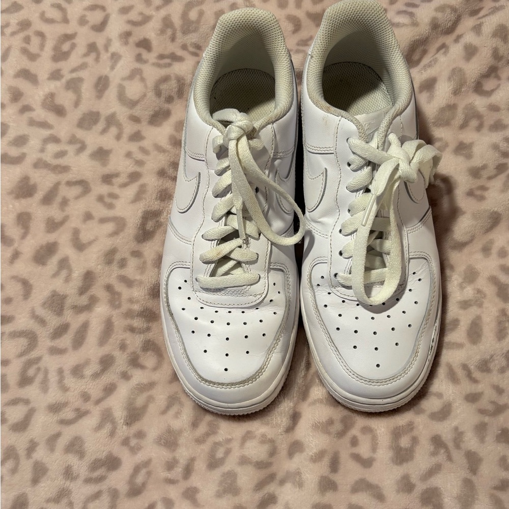 White Nike Sneakers